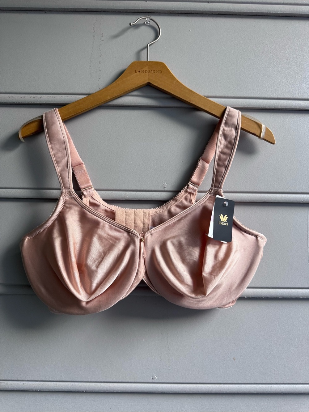 NWT Wacoal Soft Support Full-Coverage Bra